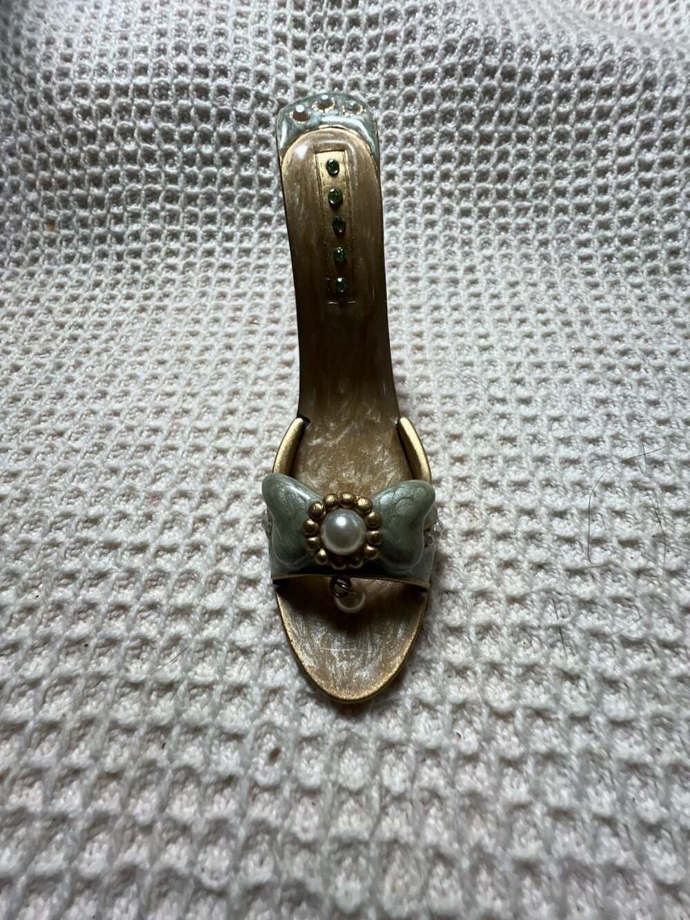 Decorative High Heel Shoe Ornament with Pearl and Rhinestone Accents